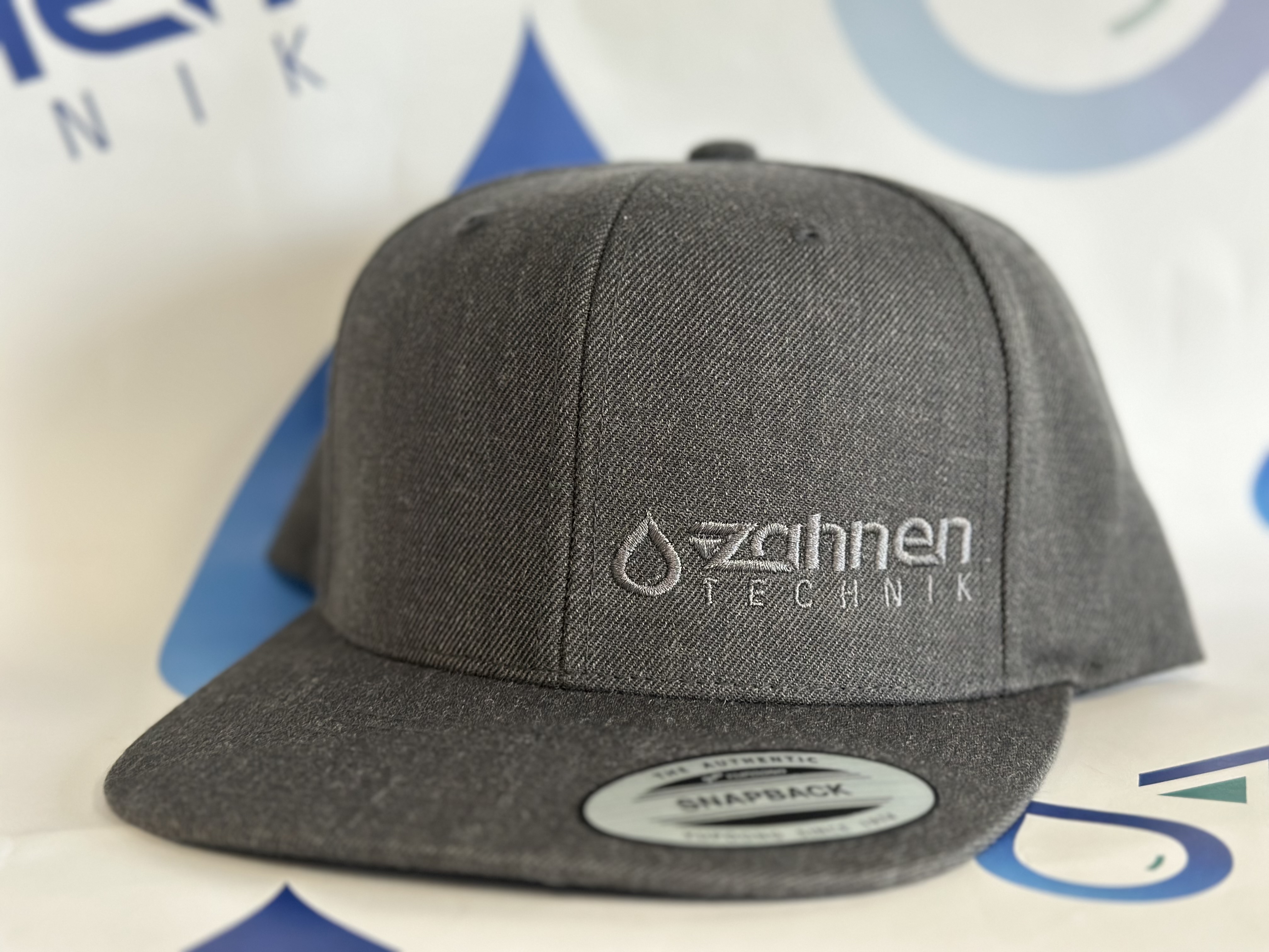 Classic Snapback, Cap